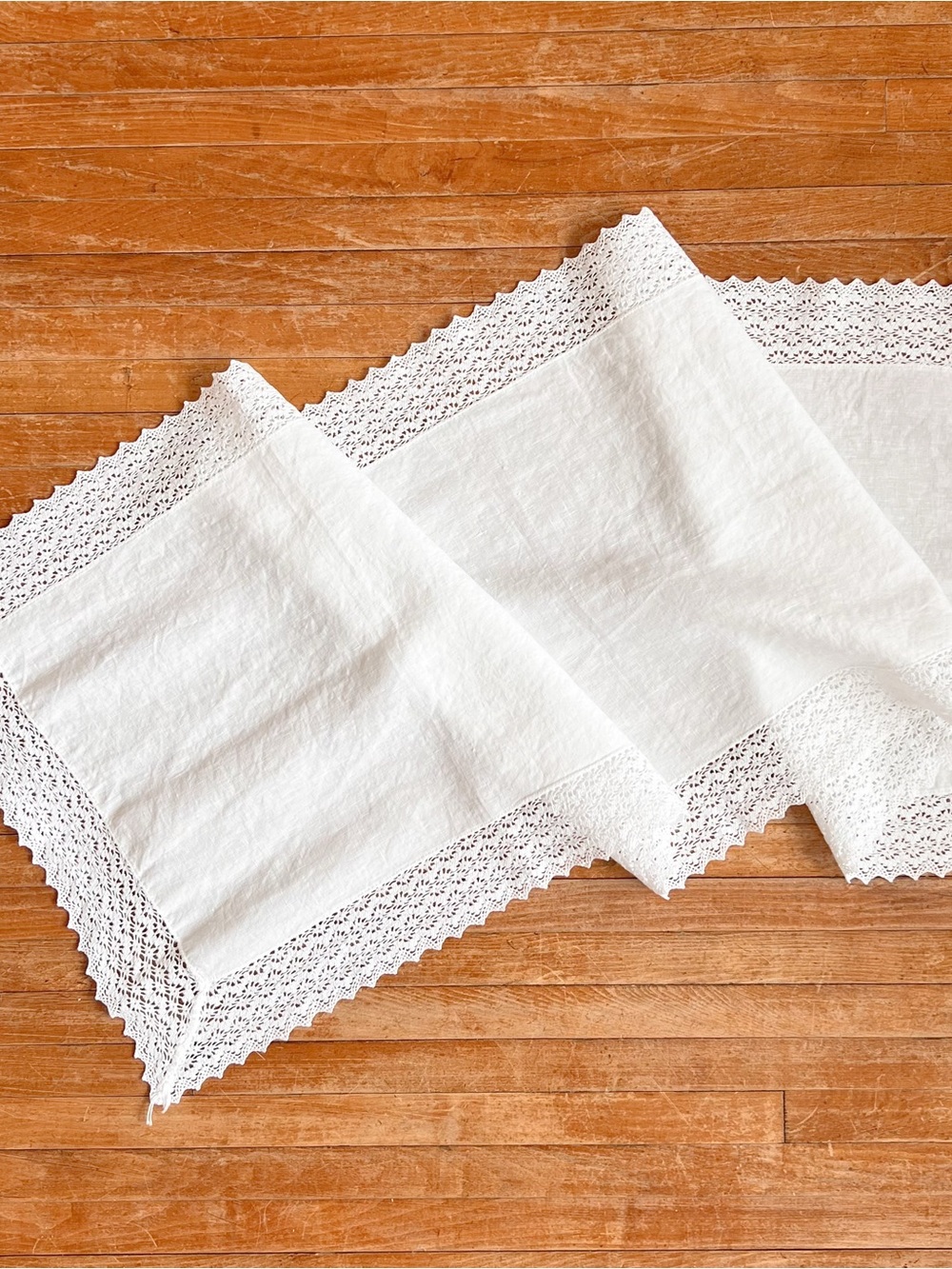 White Linen Table Runner or Dresser Scarf with Lace Trim